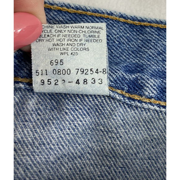 Vtg Levis 550 Jeans Women Plus Size 22 Light Wash Denim Relaxed Fit Tapered Leg - Picture 6 of 13